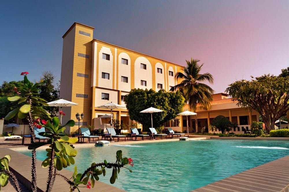 Dunia Hotel Bamako Centre Экстерьер фото