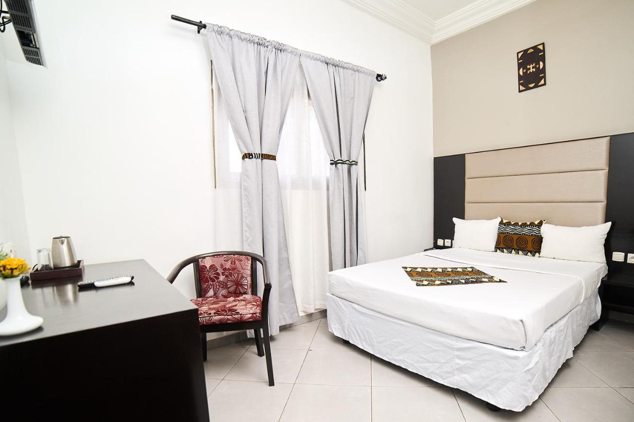 Dunia Hotel Bamako Centre Экстерьер фото