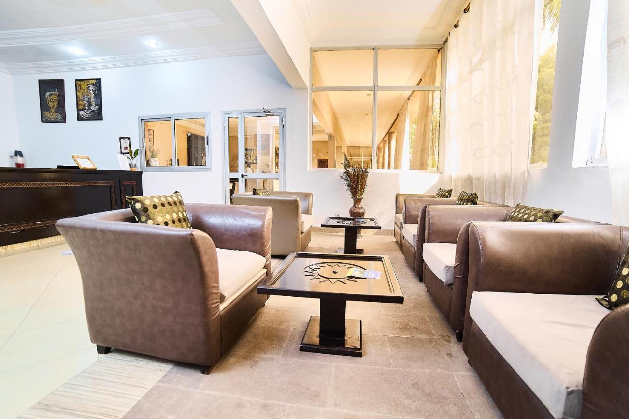 Dunia Hotel Bamako Centre Экстерьер фото